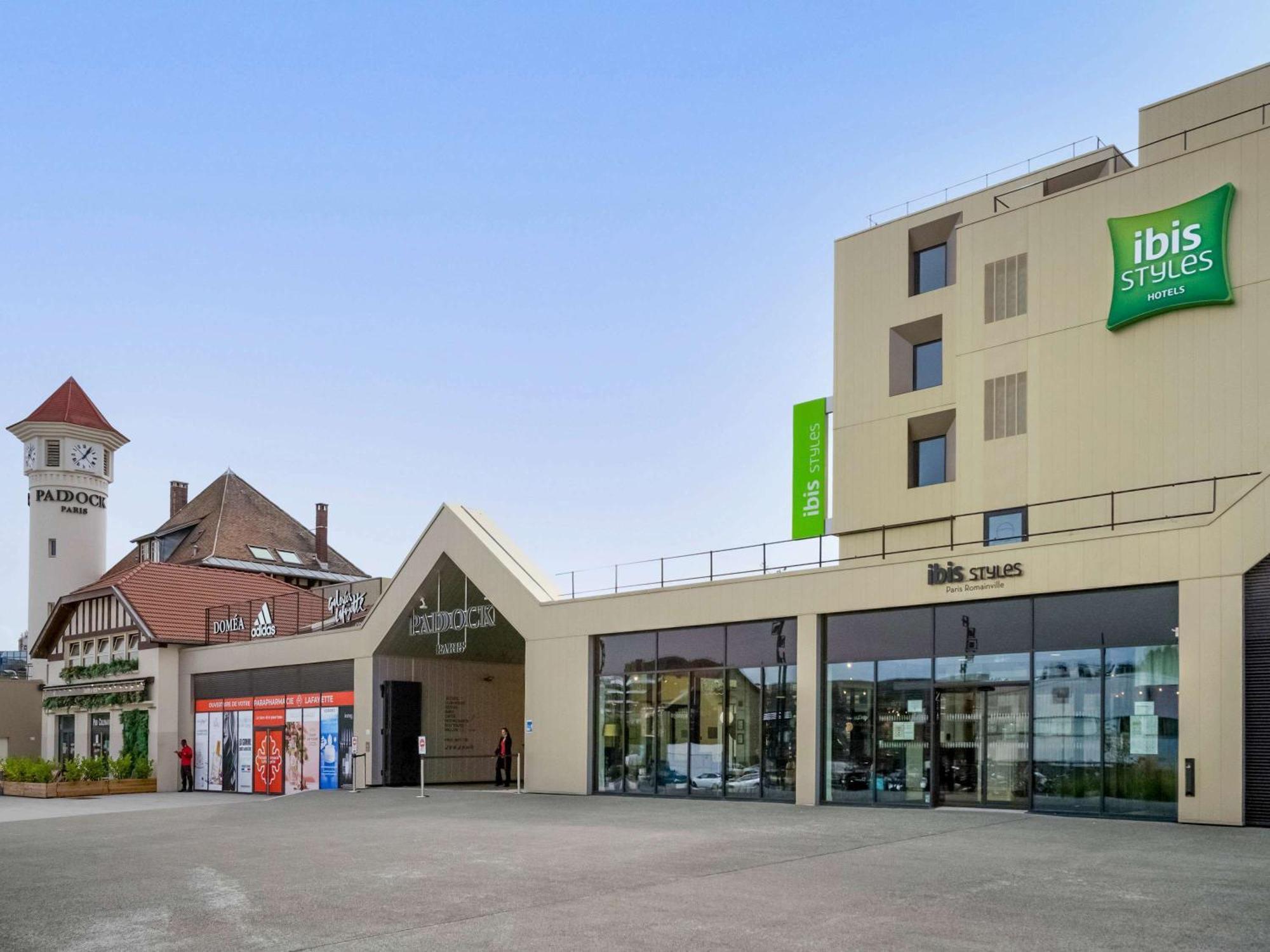 Ibis Styles Paris ロマンヴィル エクステリア 写真